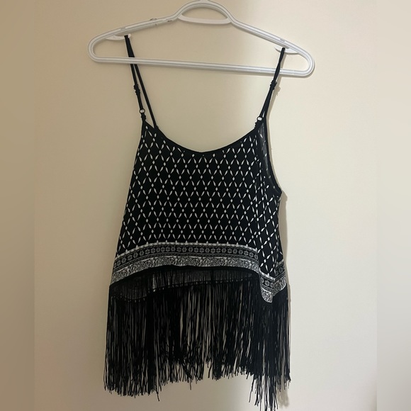 H&M Fringe Crop - Picture 3 of 4